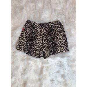 Leopard Jean shorts
